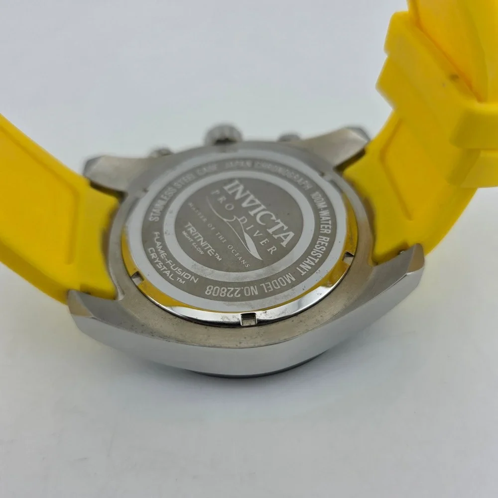 Invicta Pro Diver Chronograph 22808 Master of the Oceans Excellent NEEDS BATTERY